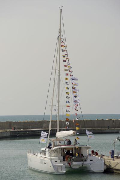 Book yachts online - catamaran - Lagoon 400 S2 - Nicholas - rent