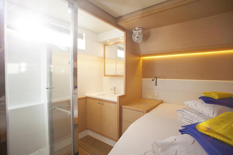 Book yachts online - catamaran - Lagoon 52 FLY - GREAT SALSA  - rent