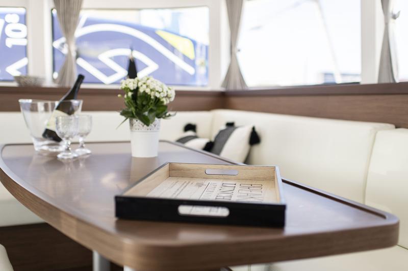 Book yachts online - catamaran - Lagoon 42 - NADIR - rent
