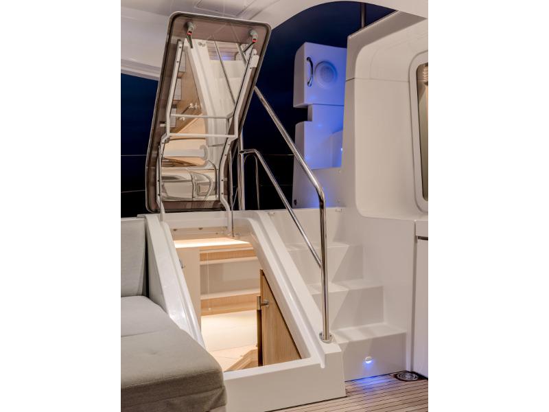 Book yachts online - catamaran - Lagoon 52F - MOJITO ex BE HAPPY - rent