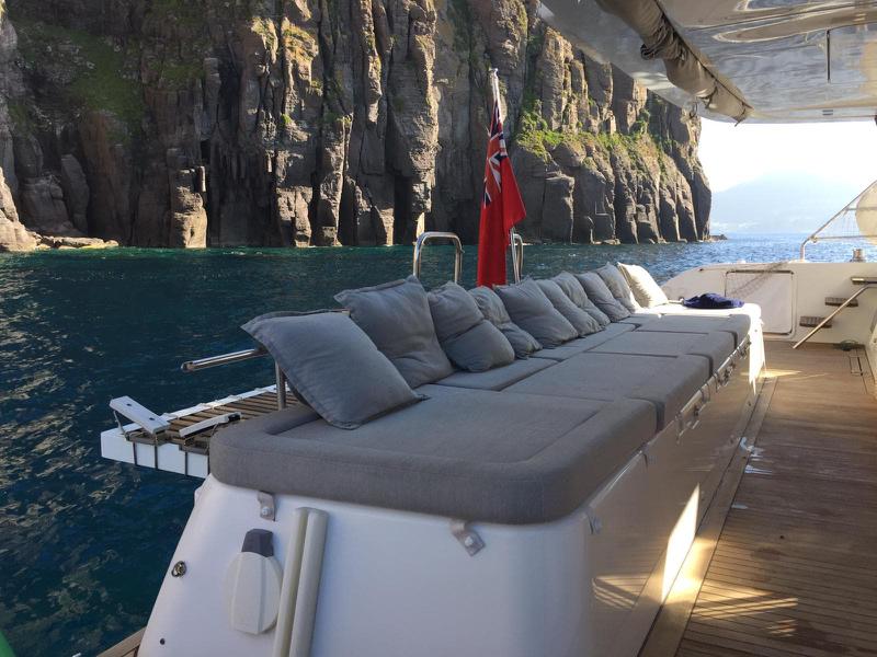 Book yachts online - catamaran - Lagoon 620 - LADY RACHEL - rent