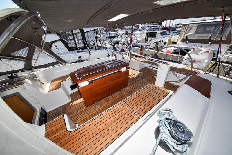 Book yachts online - sailboat - Bavaria Cruiser 56 - FAT BOY - rent