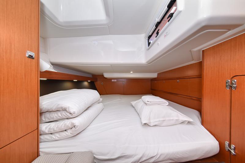 Book yachts online - sailboat - Bavaria Cruiser 56 - FAT BOY - rent