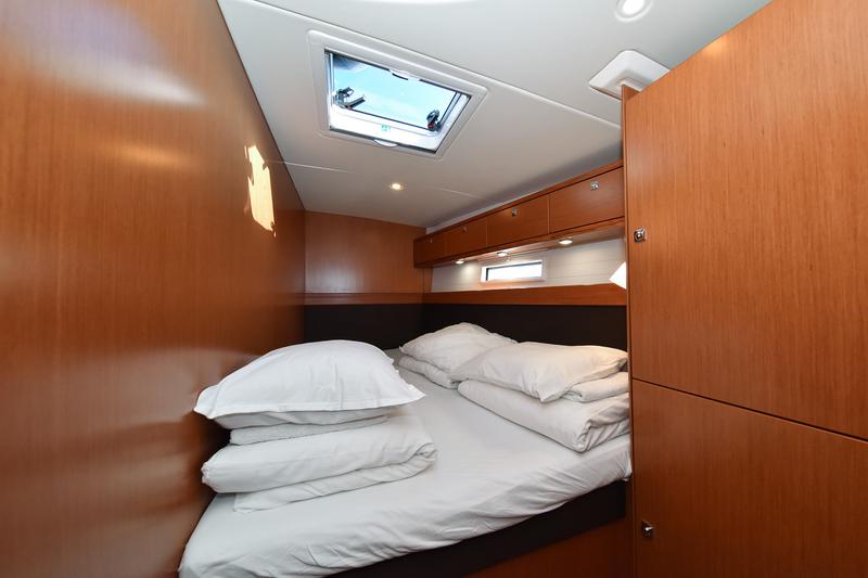 Book yachts online - sailboat - Bavaria Cruiser 56 - FAT BOY - rent