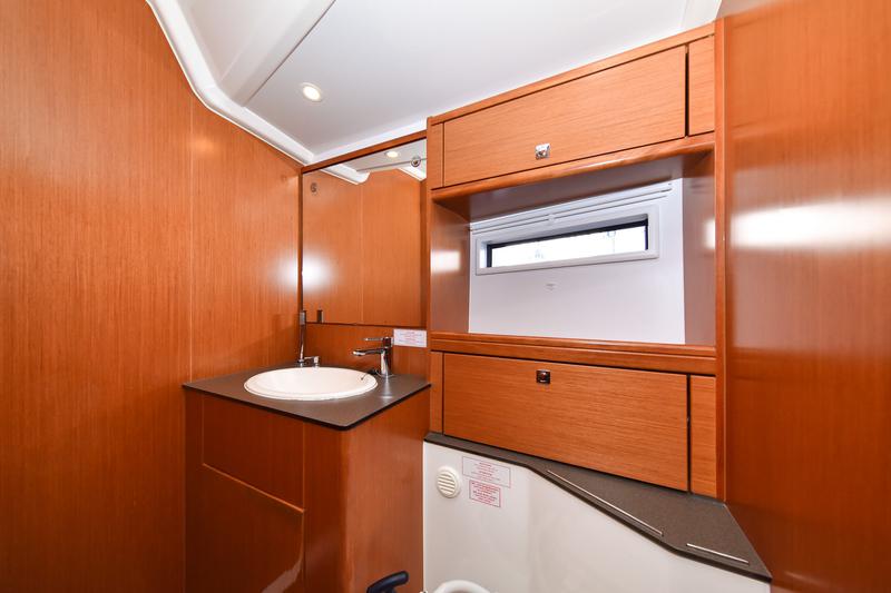 Book yachts online - sailboat - Bavaria Cruiser 56 - FAT BOY - rent