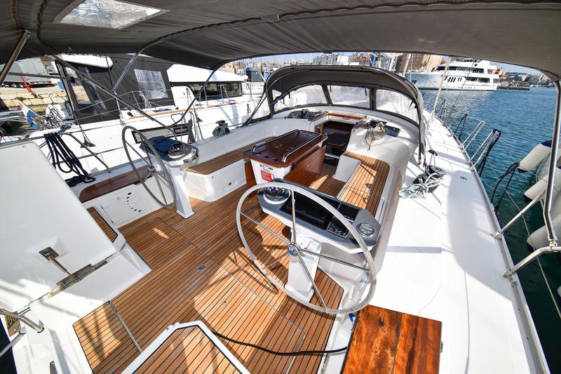 Book yachts online - sailboat - Bavaria Cruiser 56 - FAT BOY - rent
