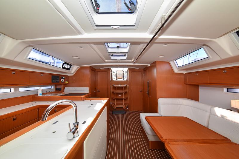 Book yachts online - sailboat - Bavaria Cruiser 56 - FAT BOY - rent