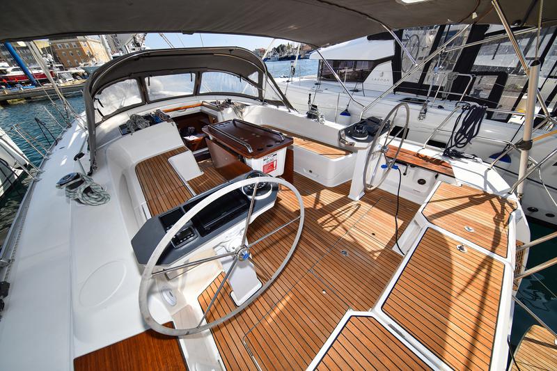 Book yachts online - sailboat - Bavaria Cruiser 56 - FAT BOY - rent