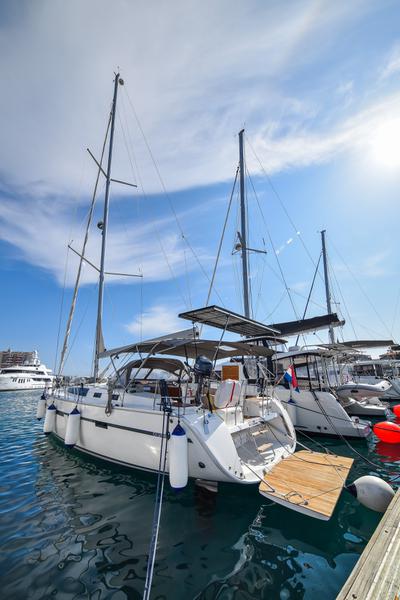 Book yachts online - sailboat - Bavaria Cruiser 56 - FAT BOY - rent