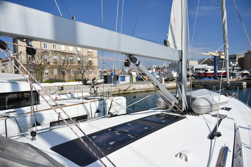 Book yachts online - sailboat - Bavaria Cruiser 56 - FAT BOY - rent