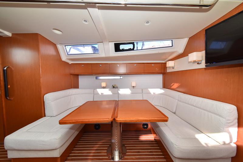 Book yachts online - sailboat - Bavaria Cruiser 56 - FAT BOY - rent