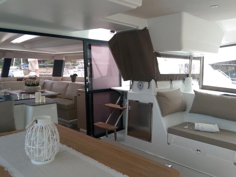 Book yachts online - catamaran - Saba 50 - Marci - rent
