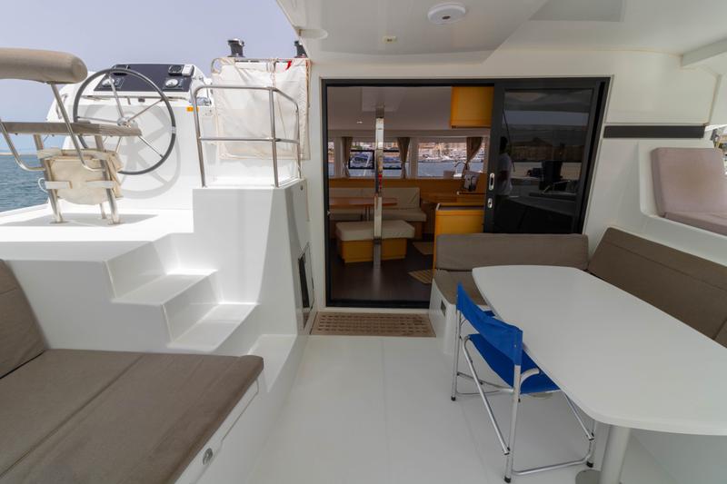 Book yachts online - catamaran - Lagoon 42 - Magan - rent