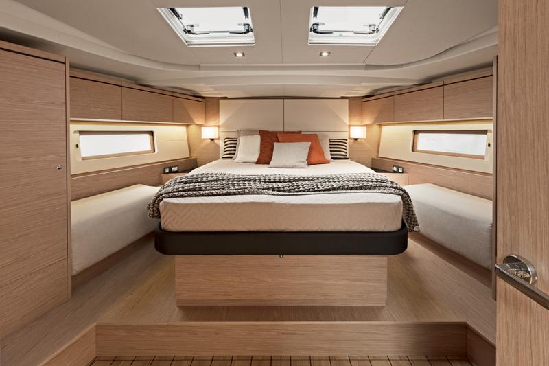 Book yachts online - sailboat - Oceanis 51.1 (4 cab, Gen+A/C) - Olimpia - Premium line - rent