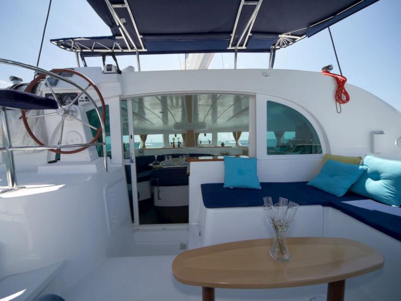 Book yachts online - catamaran - Lagoon 380 S2 - Malvasia - Comfort line - rent