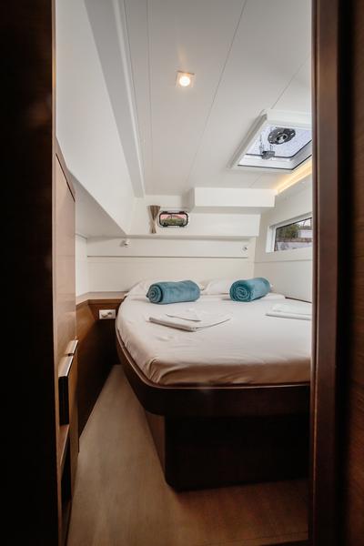 Book yachts online - catamaran - Lagoon 40 - Mascalzone Lametino - Comfort line - rent