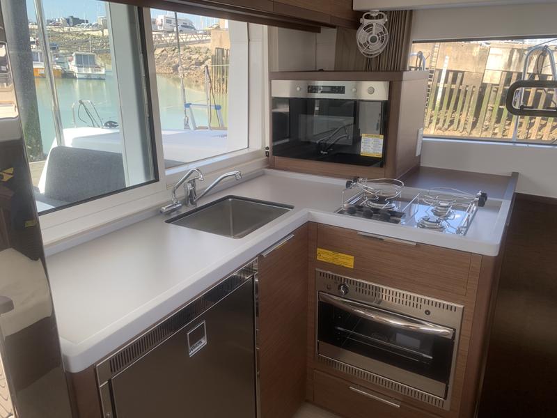 Book yachts online - catamaran - Lagoon 40 - Mascalzone Lametino - Comfort line - rent