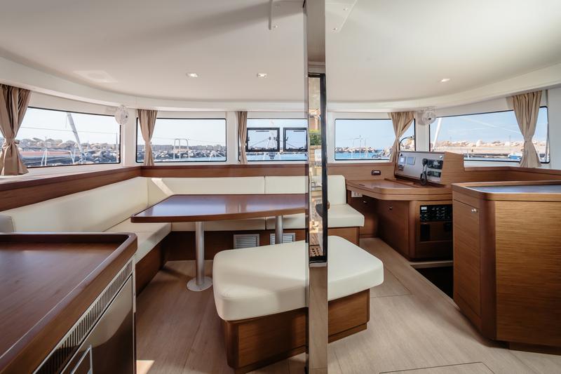 Book yachts online - catamaran - Lagoon 42 (Gen+A/C+WM) - Gelsomino - Premium line - rent