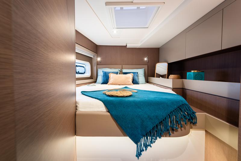 Book yachts online - catamaran - Bali 4.6 (Gen+A/C+WM) - Roma - Premium line - rent