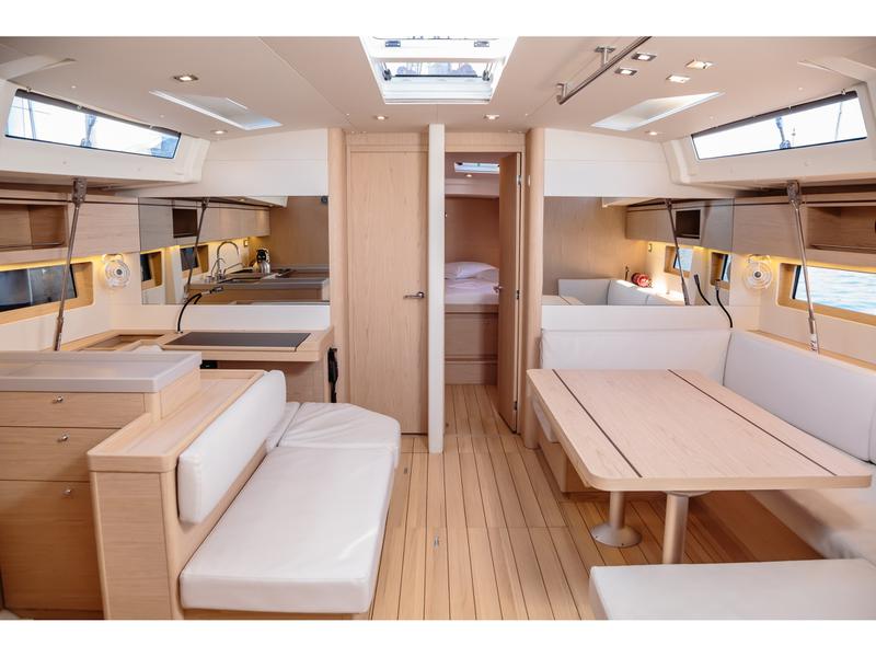 Book yachts online - sailboat - Oceanis 51.1 - Maelle - Comfort line - rent