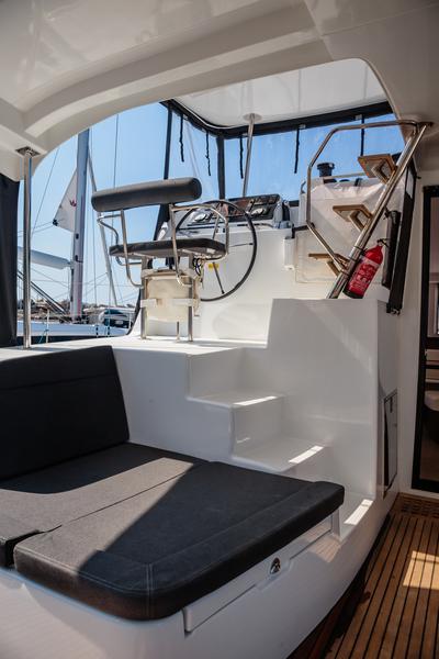 Book yachts online - catamaran - Lagoon 42 (Gen+A/C+WM) - Cappero - Premium line - rent
