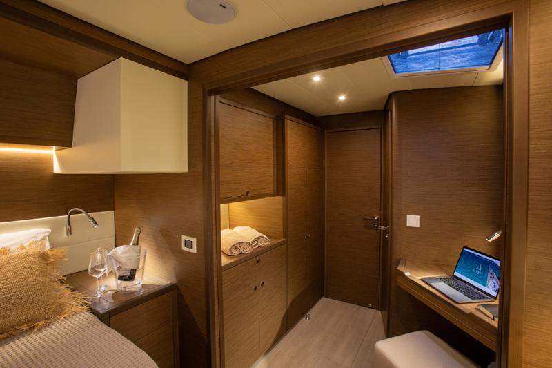 Book yachts online - catamaran - Lagoon 52F (Gen+A/C+WM) - SAILUXE - Fico - rent