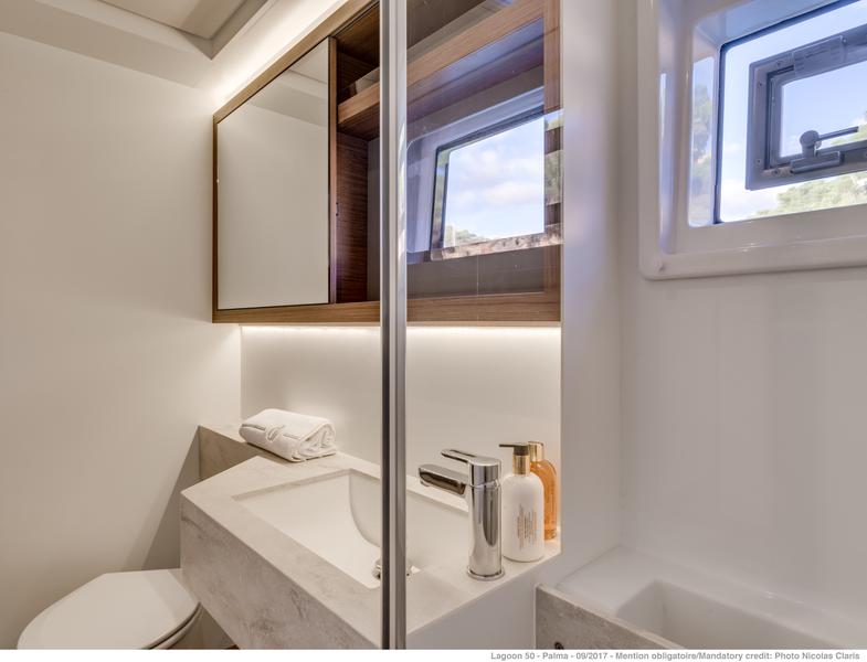 Book yachts online - catamaran - Lagoon 50 (Gen+A/C+WM) - SAILUXE - Finocchietto - rent