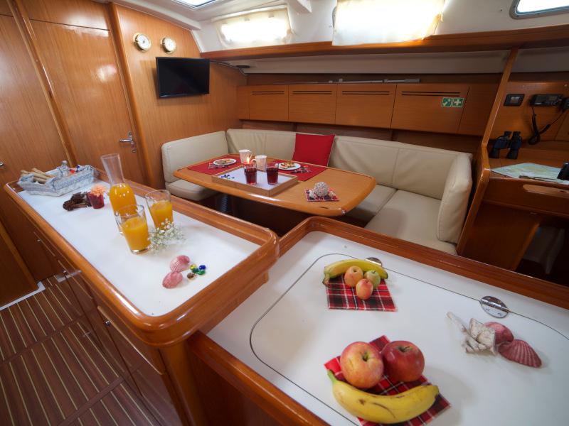 Book yachts online - sailboat - Cyclades 50.5 - Azzuro - rent