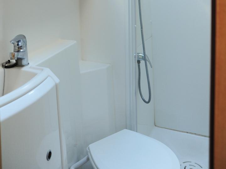 Book yachts online - catamaran - Lagoon 420 - Mediterraneo - rent