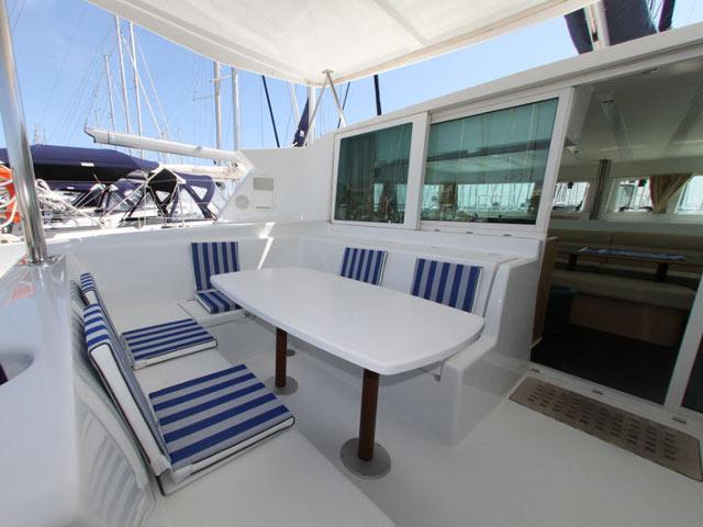 Book yachts online - catamaran - Lagoon 420 - Mediterraneo - rent