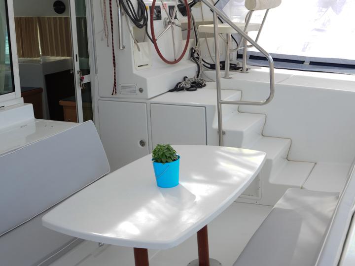 Book yachts online - catamaran - Lagoon 420 - Mediterraneo - rent