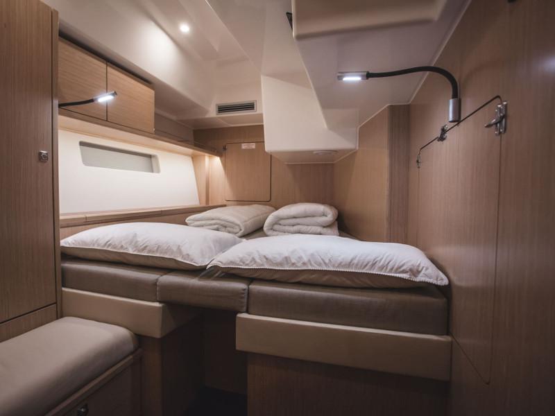 Book yachts online - sailboat - Bavaria Cruiser 57 (A/C, Generator, Watermaker) - JK - rent