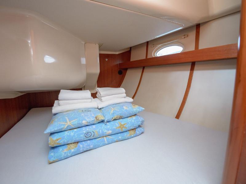 Book yachts online - sailboat - Elan 514 Impression - Maja 07   - rent