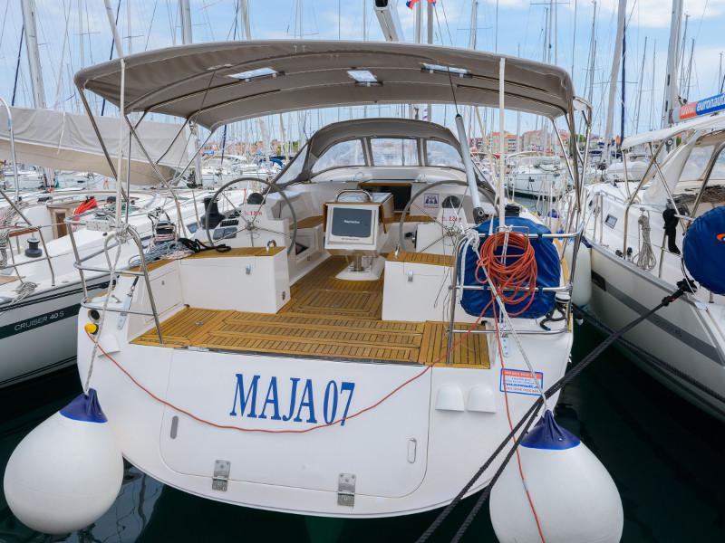 Book yachts online - sailboat - Elan 514 Impression - Maja 07   - rent