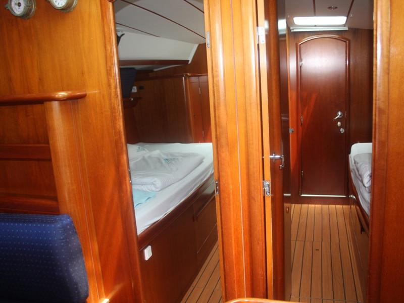 Book yachts online - sailboat - Beneteau 50 - Viktoria II - rent