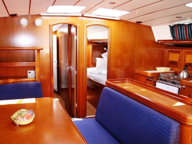 Book yachts online - sailboat - Beneteau 50 - Viktoria II - rent