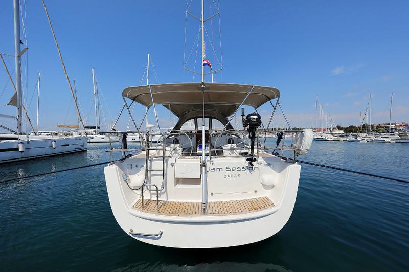 Book yachts online - sailboat - Delphia 47 - JAM SESSION - rent