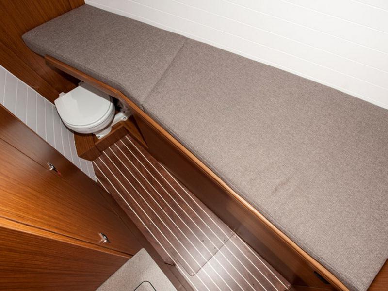 Book yachts online - sailboat - Bavaria Cruiser 56 - STAR ROMEO - rent