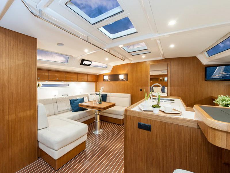 Book yachts online - sailboat - Bavaria Cruiser 56 - STAR ROMEO - rent