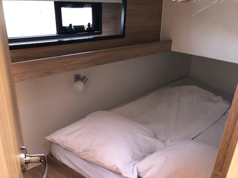 Book yachts online - motorboat - Futura 40 Grand Horizon - VESPUCCI - rent