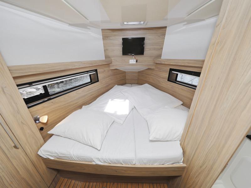 Book yachts online - motorboat - Futura 40 Grand Horizon - VESPUCCI - rent