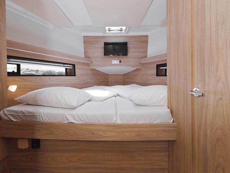 Book yachts online - motorboat - Futura 40 Grand Horizon - VESPUCCI - rent