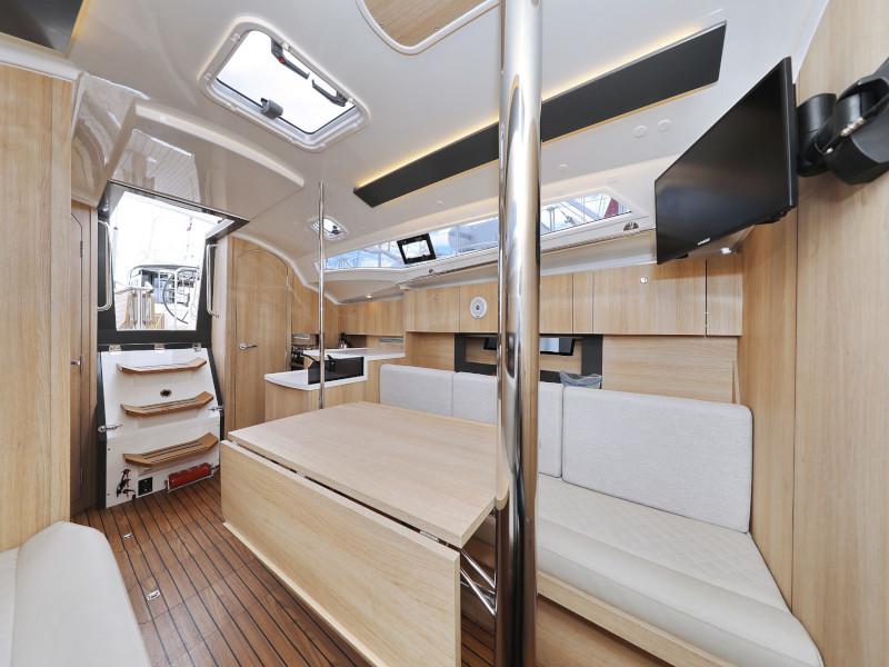 Book yachts online - sailboat - Cobra 38 - TEUTA  - rent