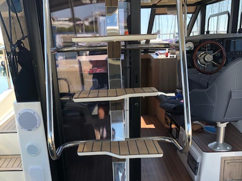 Book yachts online - motorboat - Futura 40 Grand Horizon - X MAGELLAN - rent