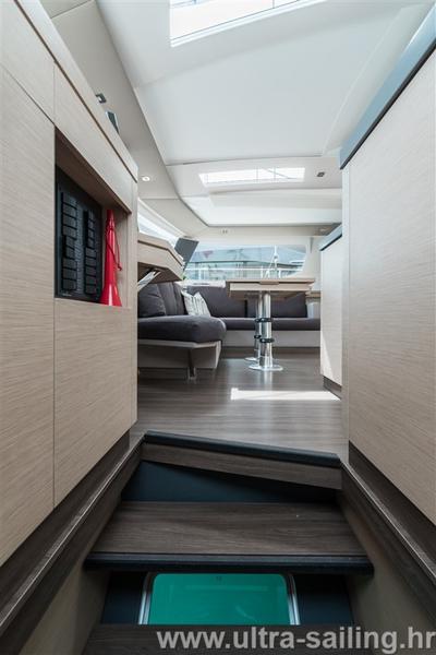 Book yachts online - catamaran - Saona - DESAFINADO - AC and generator - rent