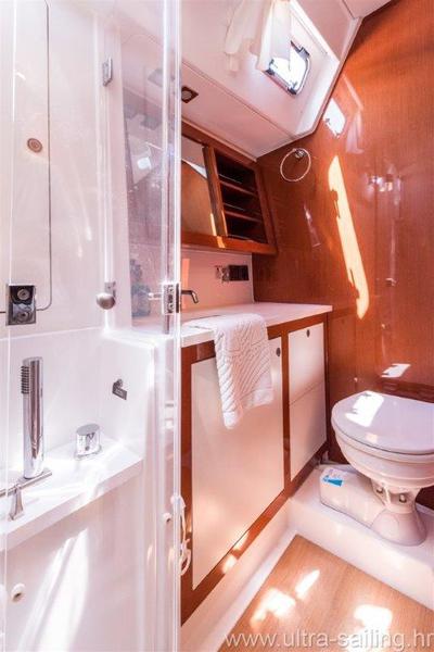 Book yachts online - sailboat - Oceanis 60 - TOURBILLON (AC and generator) - skippered  - rent