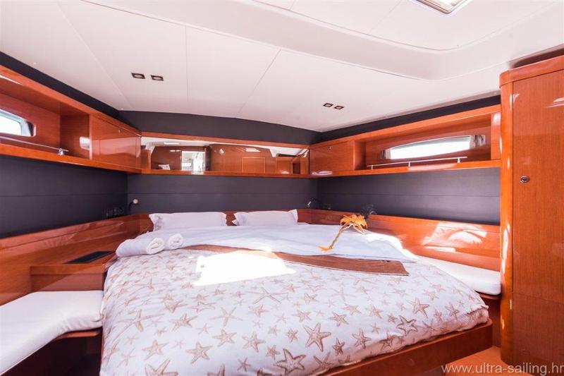 Book yachts online - sailboat - Oceanis 60 - TOURBILLON (AC and generator) - skippered  - rent