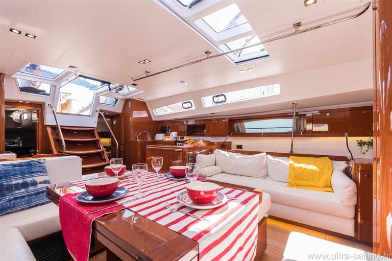 Book yachts online - sailboat - Oceanis 60 - TOURBILLON (AC and generator) - skippered  - rent