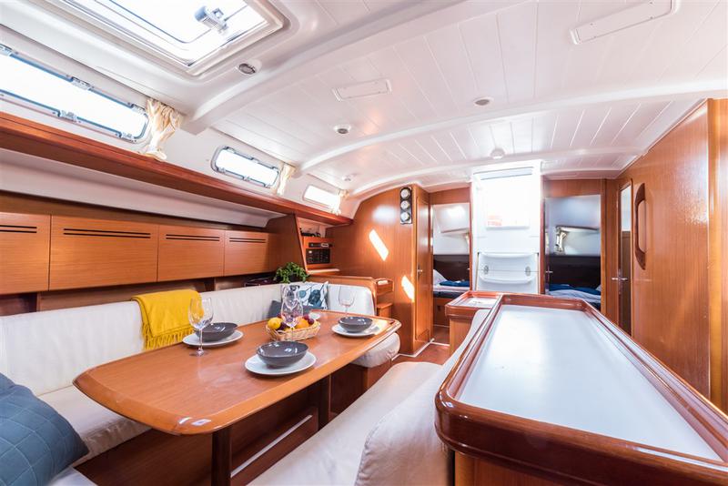 Book yachts online - sailboat - Cyclades 50.5 - LEA - rent