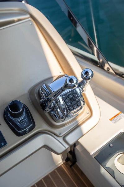 Book yachts online - motorboat - Monte Carlo 6 (2019) - ALVONA - rent